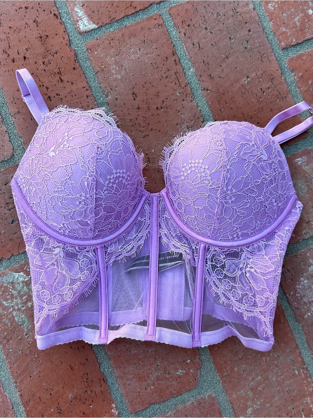 VS Lacey Push Up Corset Size 32D